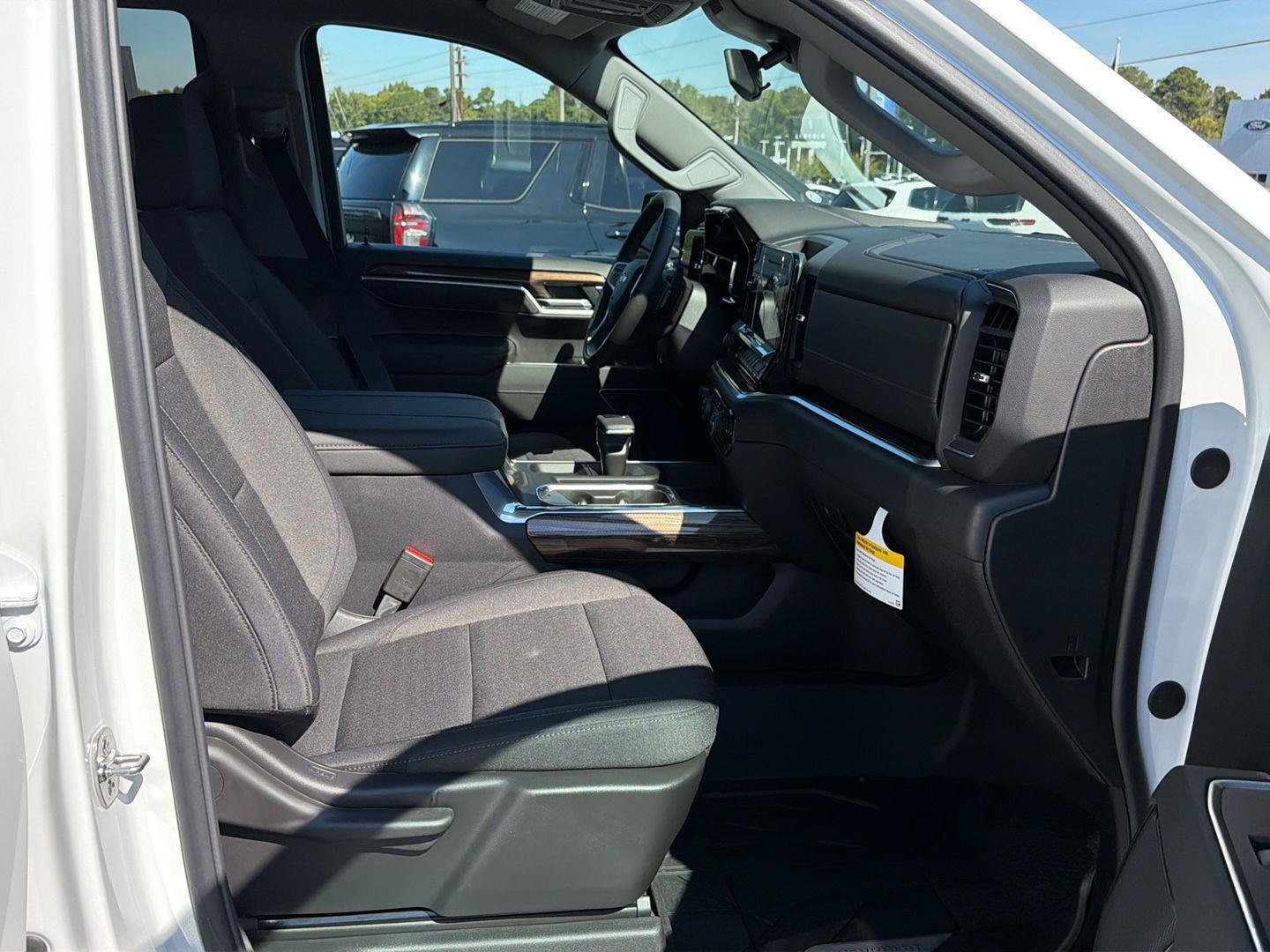 New 2026 Chevrolet Silverado 1500 LT AWD/4WD image 13