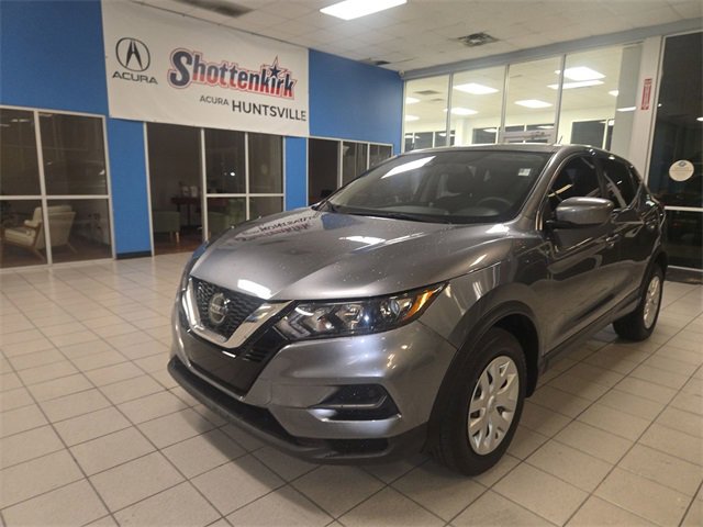 Used 2020 Nissan Rogue Sport S image 1