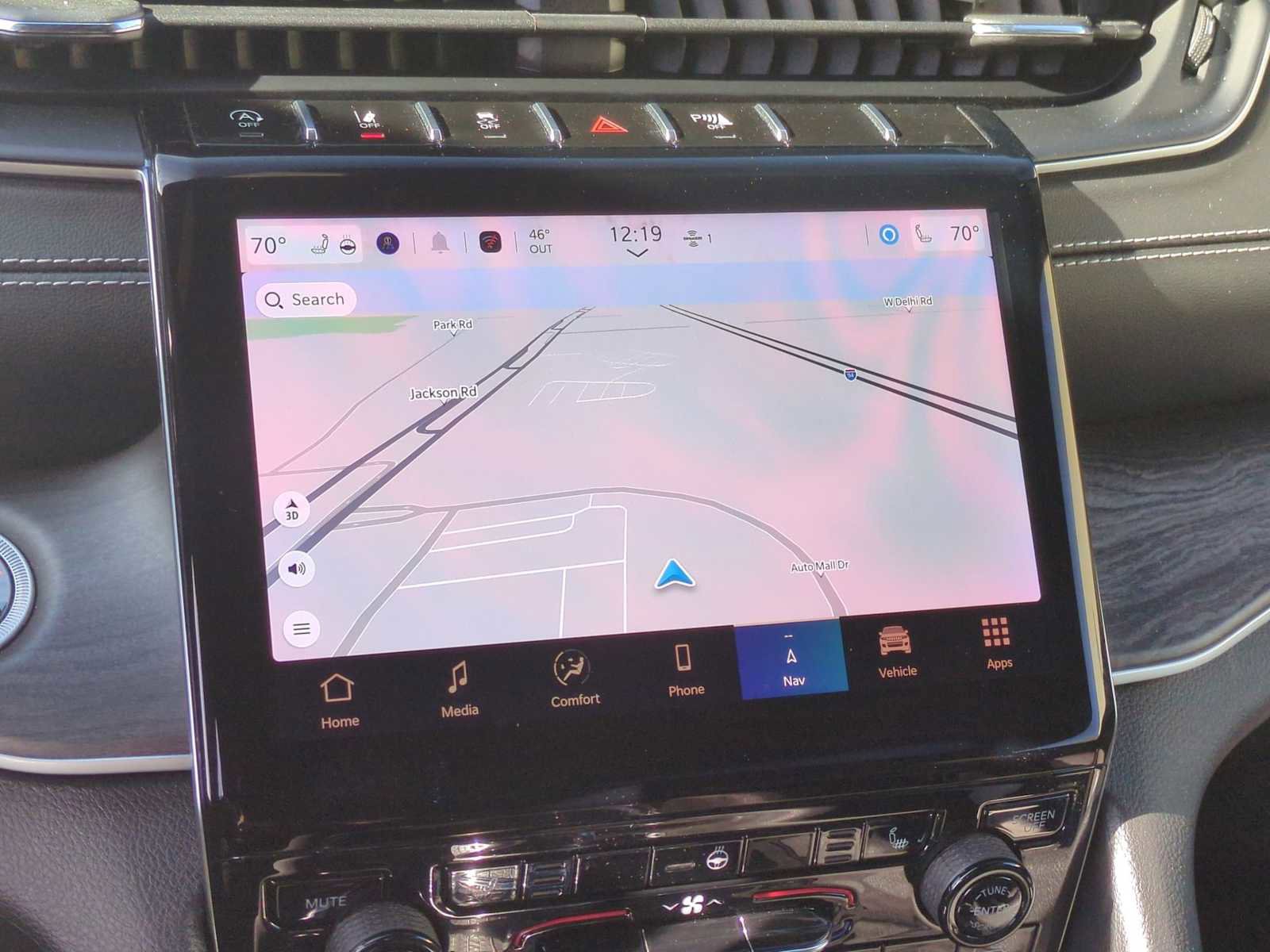 Used 2024 Jeep Grand Cherokee Limited image 30