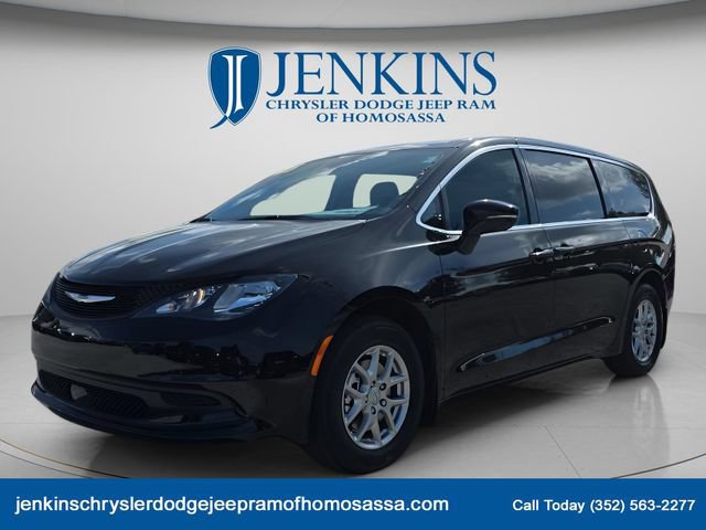 New 2026 Chrysler Voyager LX FWD image 6