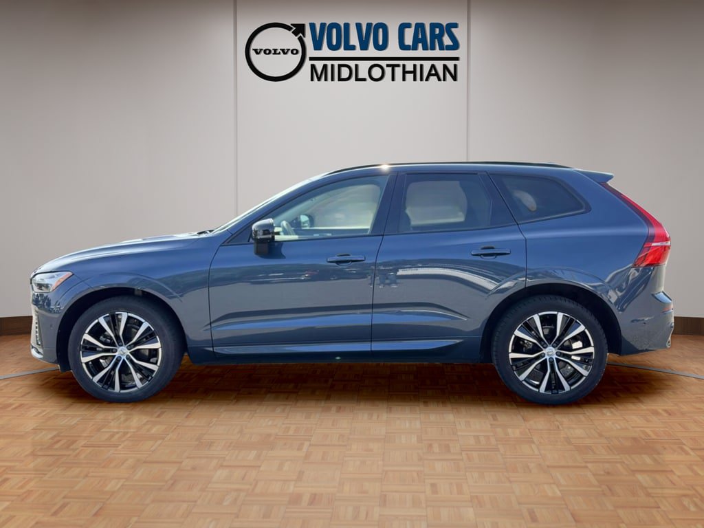 Used 2023 Volvo XC60 B5 Plus AWD/4WD image 22