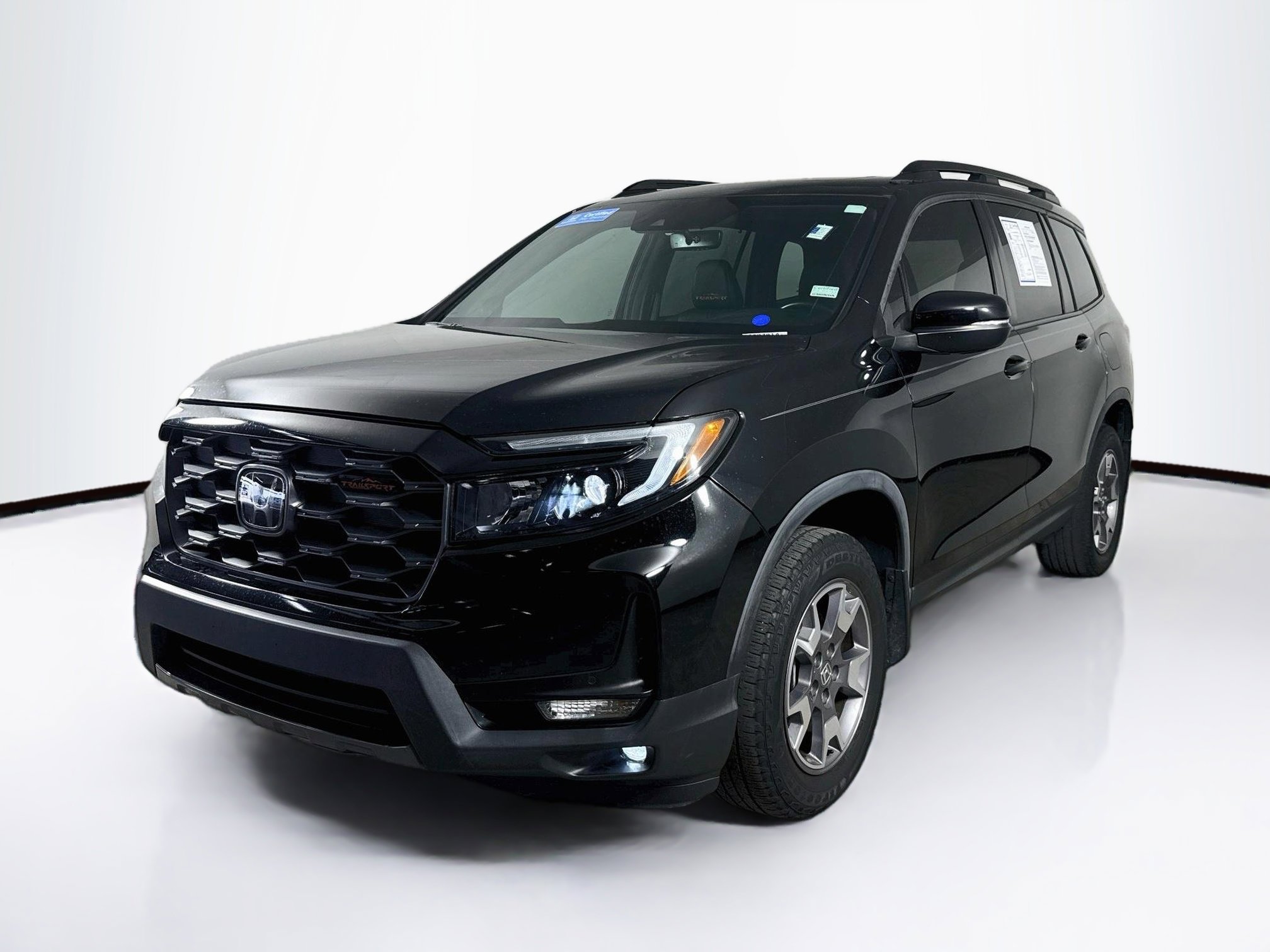 Certified 2023 Honda Passport TrailSport image 4