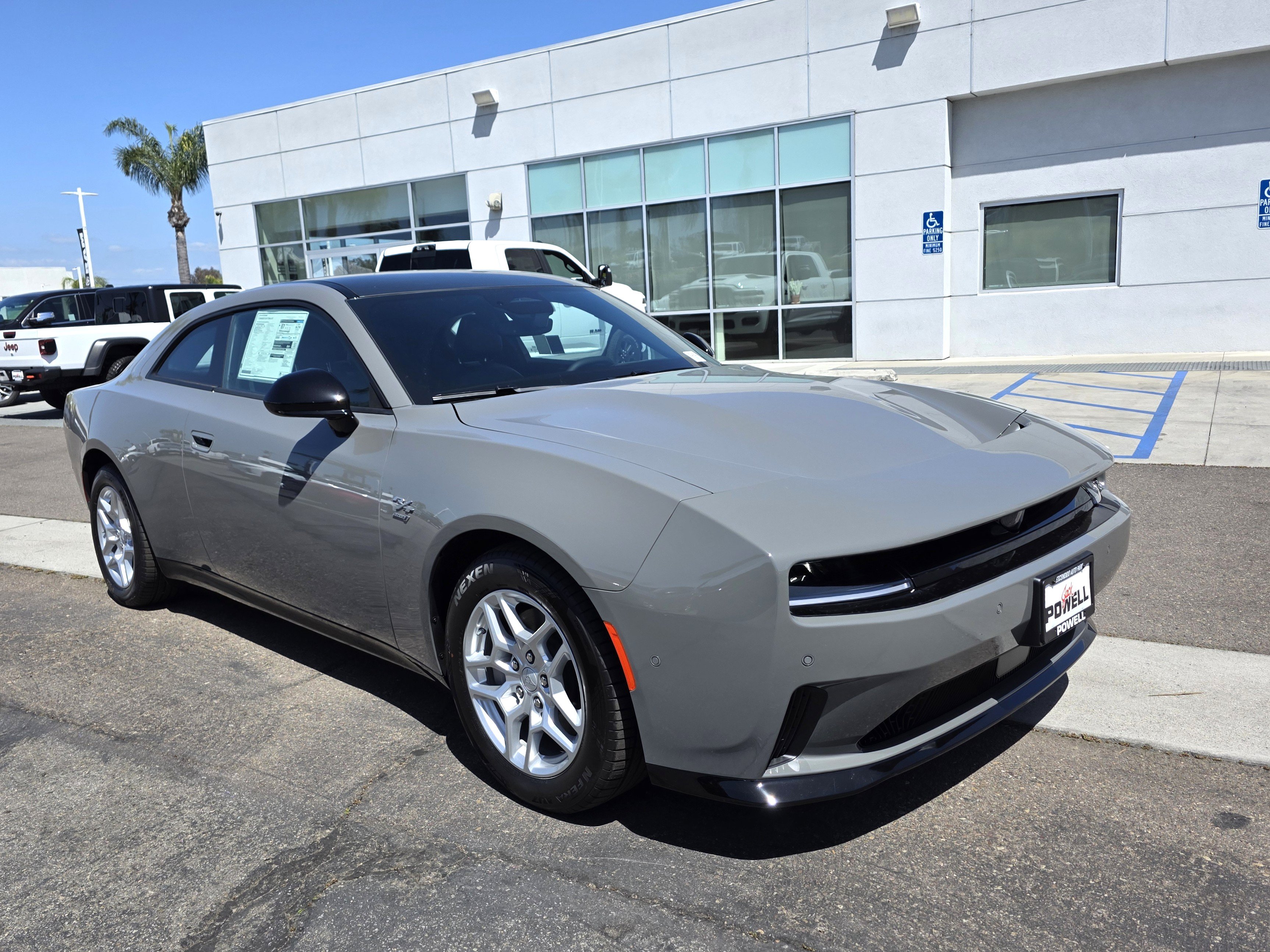 New 2025 Dodge Charger Daytona R/T w/ Sun & Sound Package AWD/4WD image 6