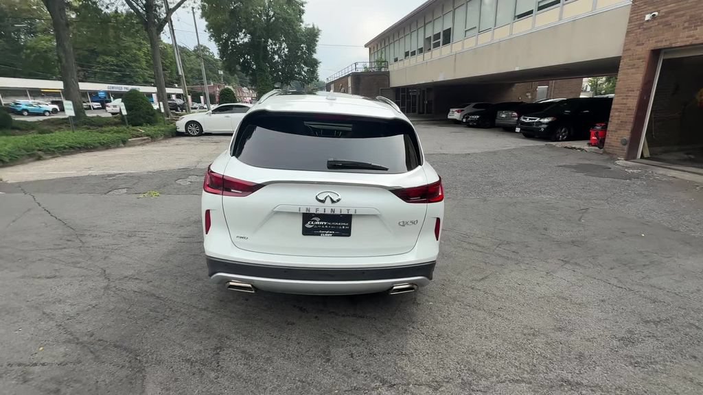 Used 2023 INFINITI QX50 Luxe AWD/4WD image 11