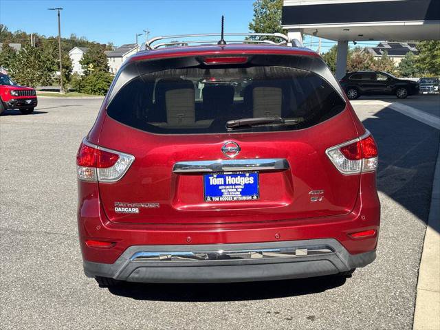 Used 2013 Nissan Pathfinder SV AWD/4WD image 5