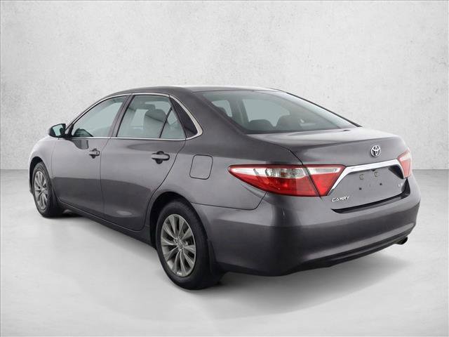 Used 2017 Toyota Camry LE image 5