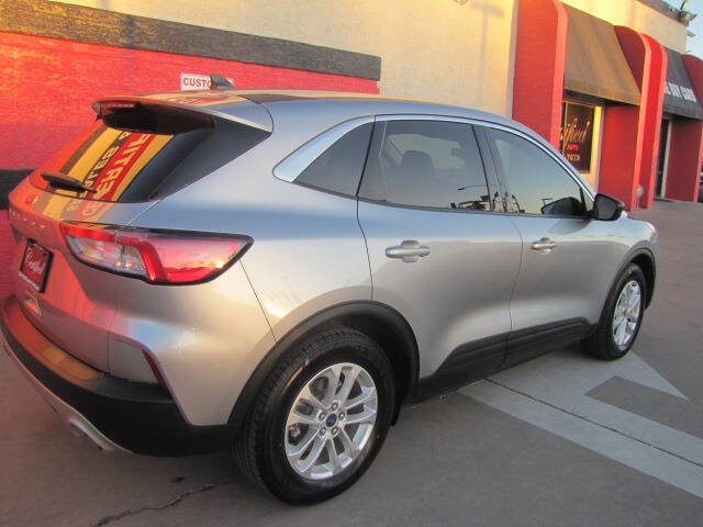 Used 2022 Ford Escape SE w/ Convenience Package image 7
