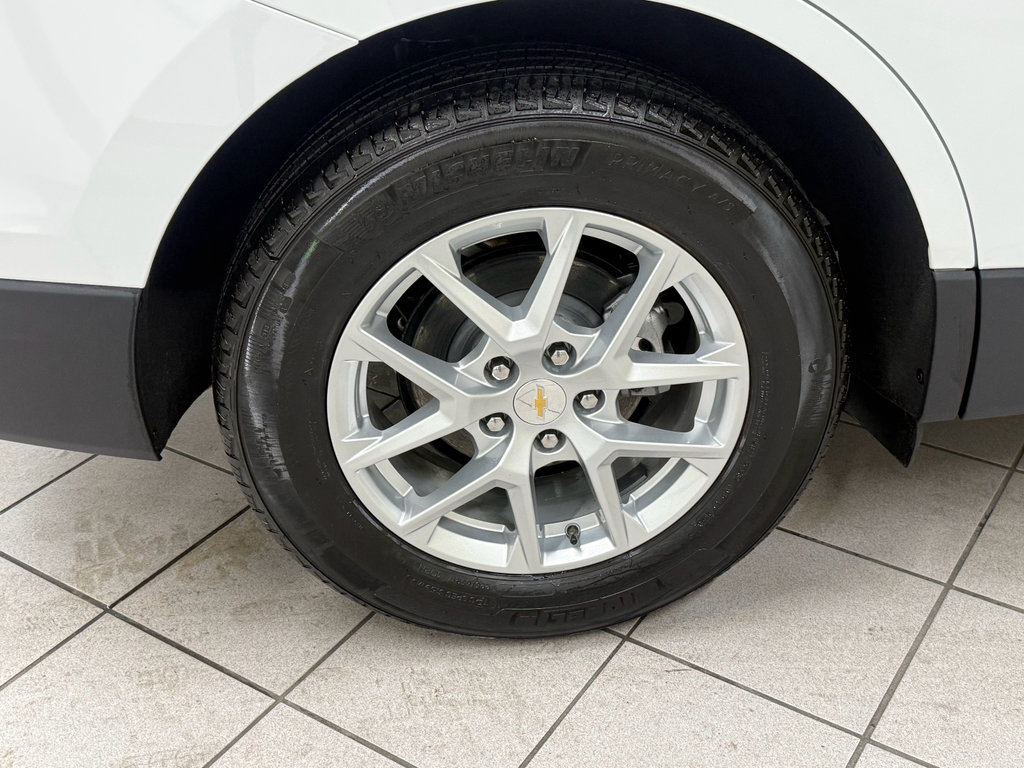 Certified 2024 Chevrolet Equinox LT FWD image 15