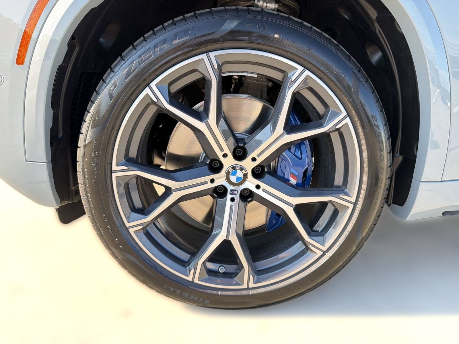 Used 2026 BMW X5 sDrive40i w/ M Sport Package RWD image 12