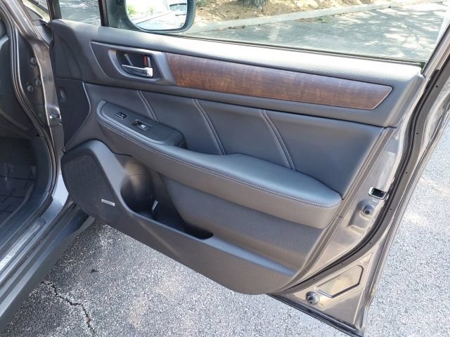 Used 2018 Subaru Outback 2.5i Limited AWD/4WD image 21
