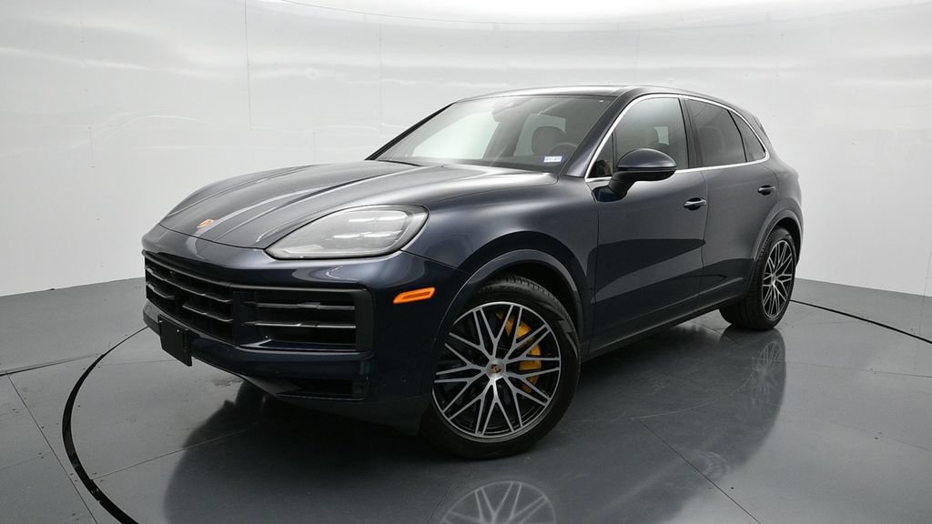 Certified 2025 Porsche Cayenne S AWD/4WD image 5