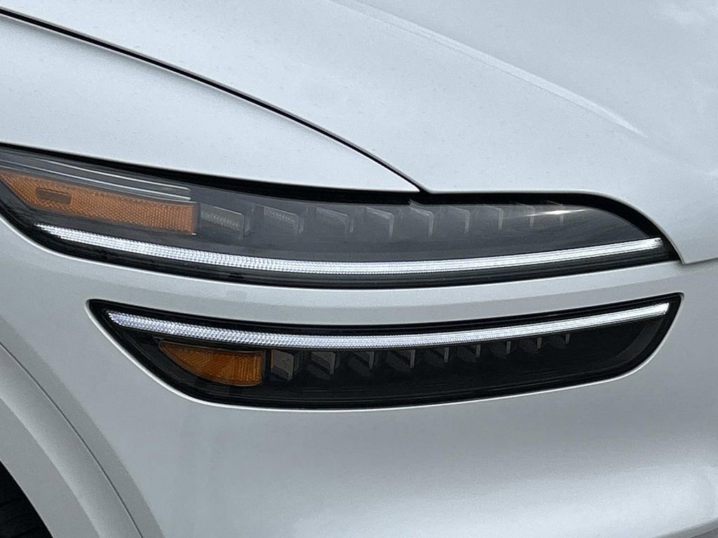 New 2026 Genesis GV70 2.5T Advanced image 10