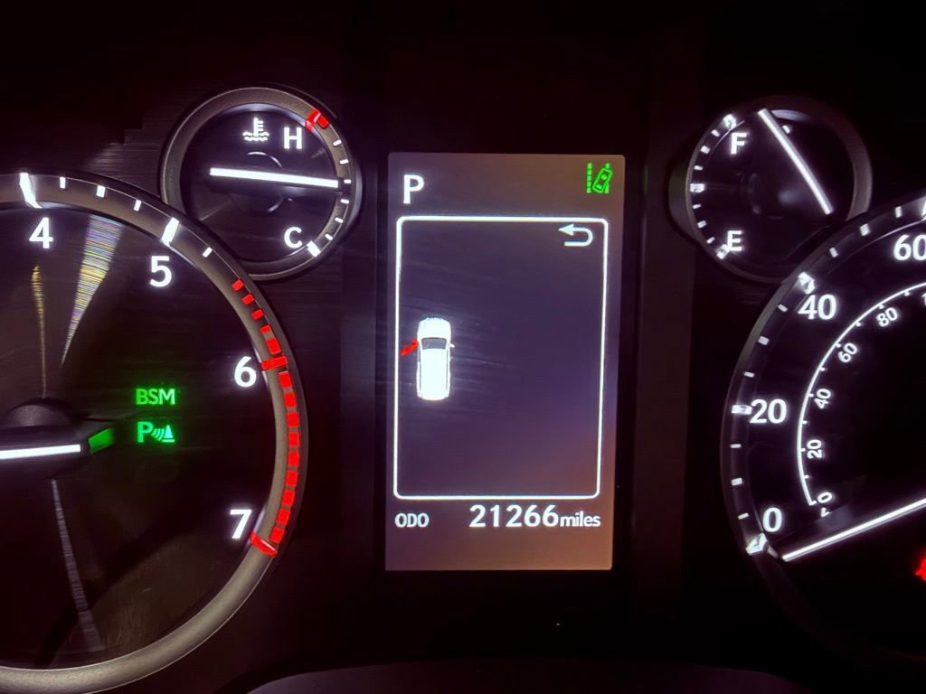 Used 2023 Lexus GX 460 Premium image 24