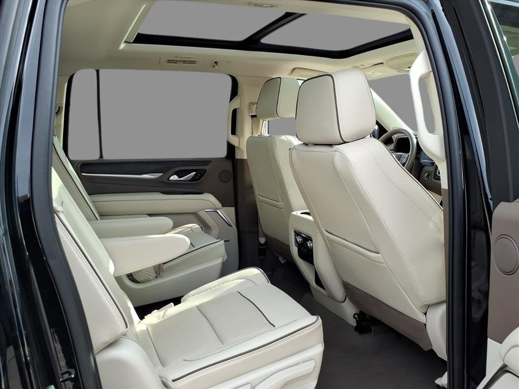 Used 2022 GMC Yukon XL Denali image 11
