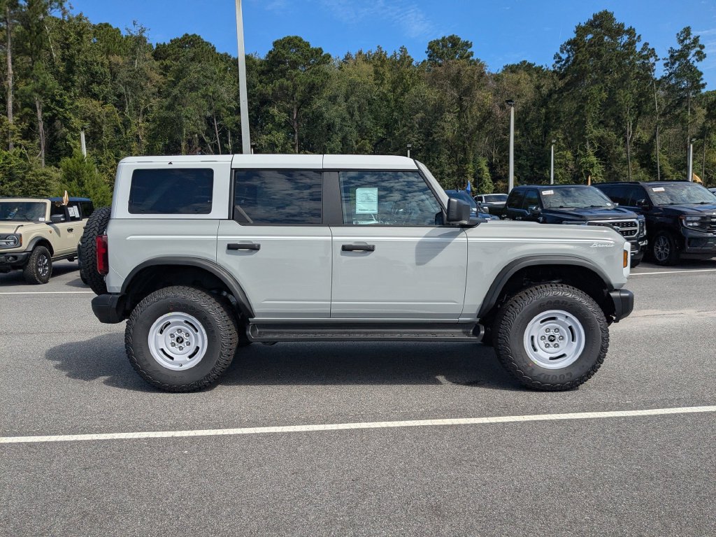 New 2026 Ford Bronco Heritage Edition AWD/4WD image 3