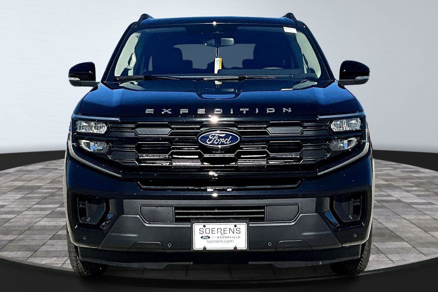 New 2025 Ford Expedition Active image 3