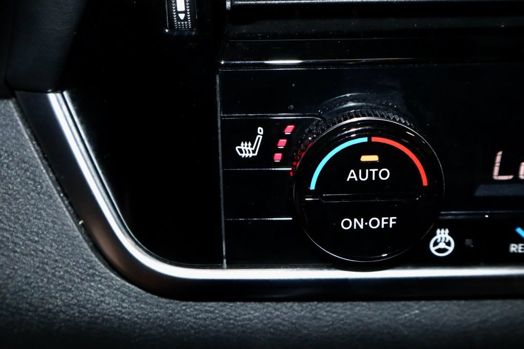 Used 2022 Nissan Rogue SL AWD/4WD image 4