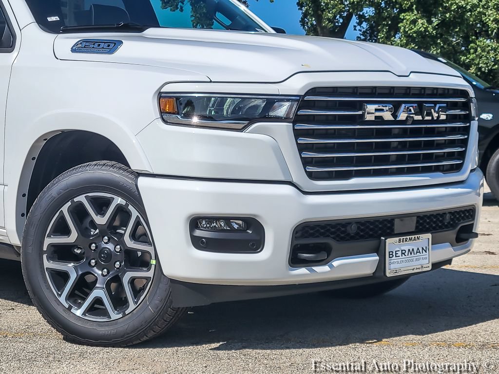 New 2027 RAM 1500 Laramie w/ Laramie Preferred Package AWD/4WD image 3
