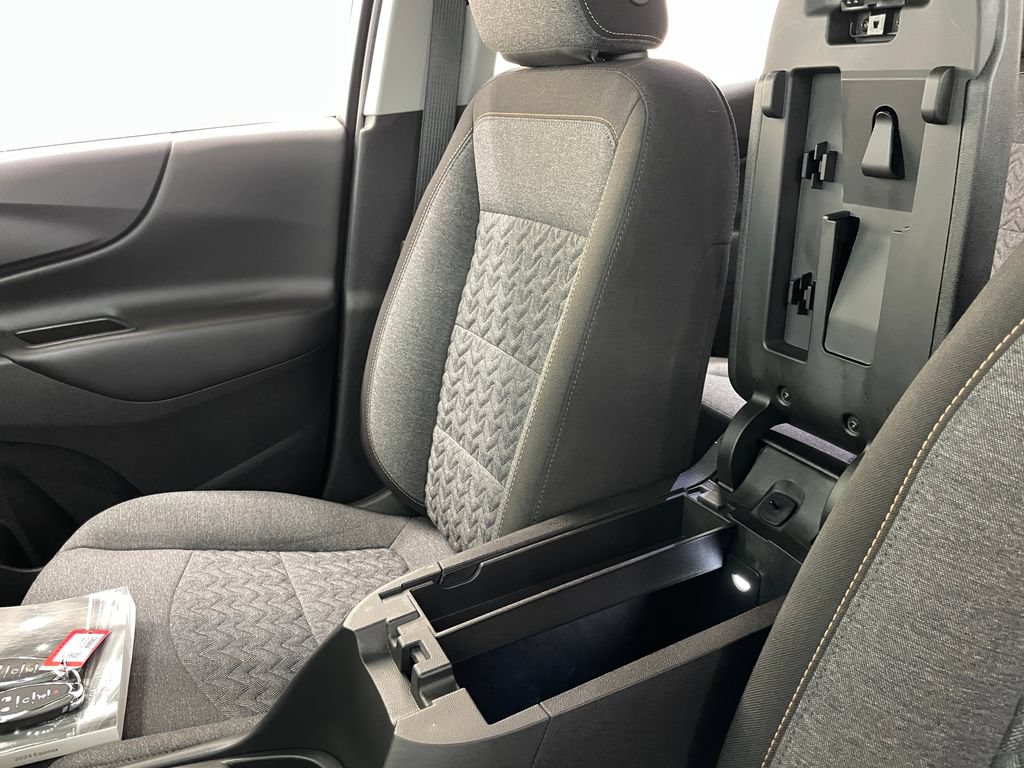 Certified 2024 Chevrolet Equinox LT FWD image 32