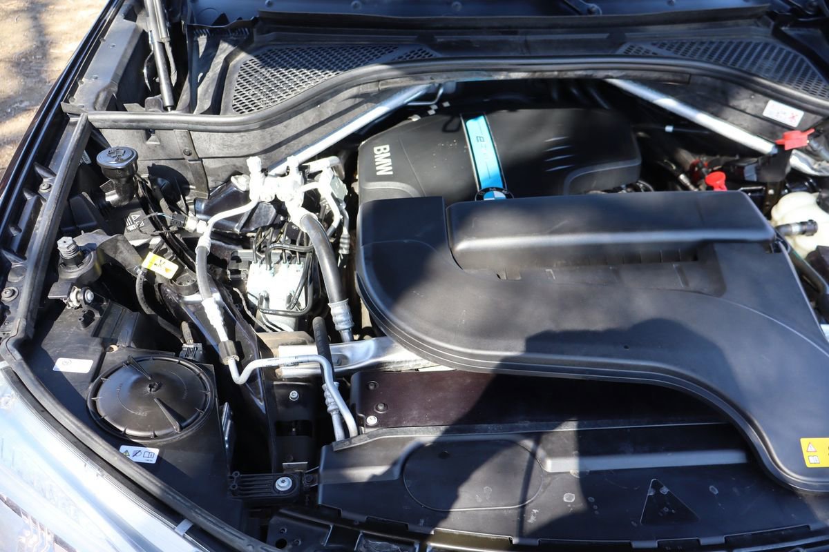 Used 2018 BMW X5 xDrive40e w/ M Sport Package image 40