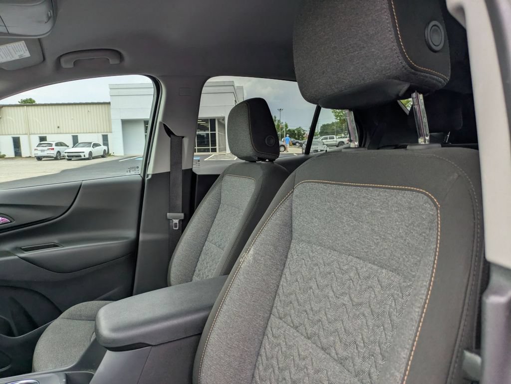 Used 2024 Chevrolet Equinox LT AWD/4WD image 15