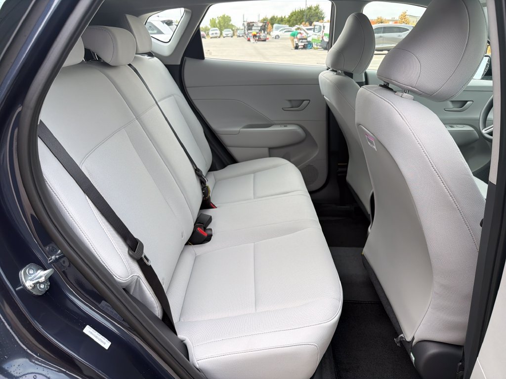 New 2027 Hyundai Kona SE FWD image 34