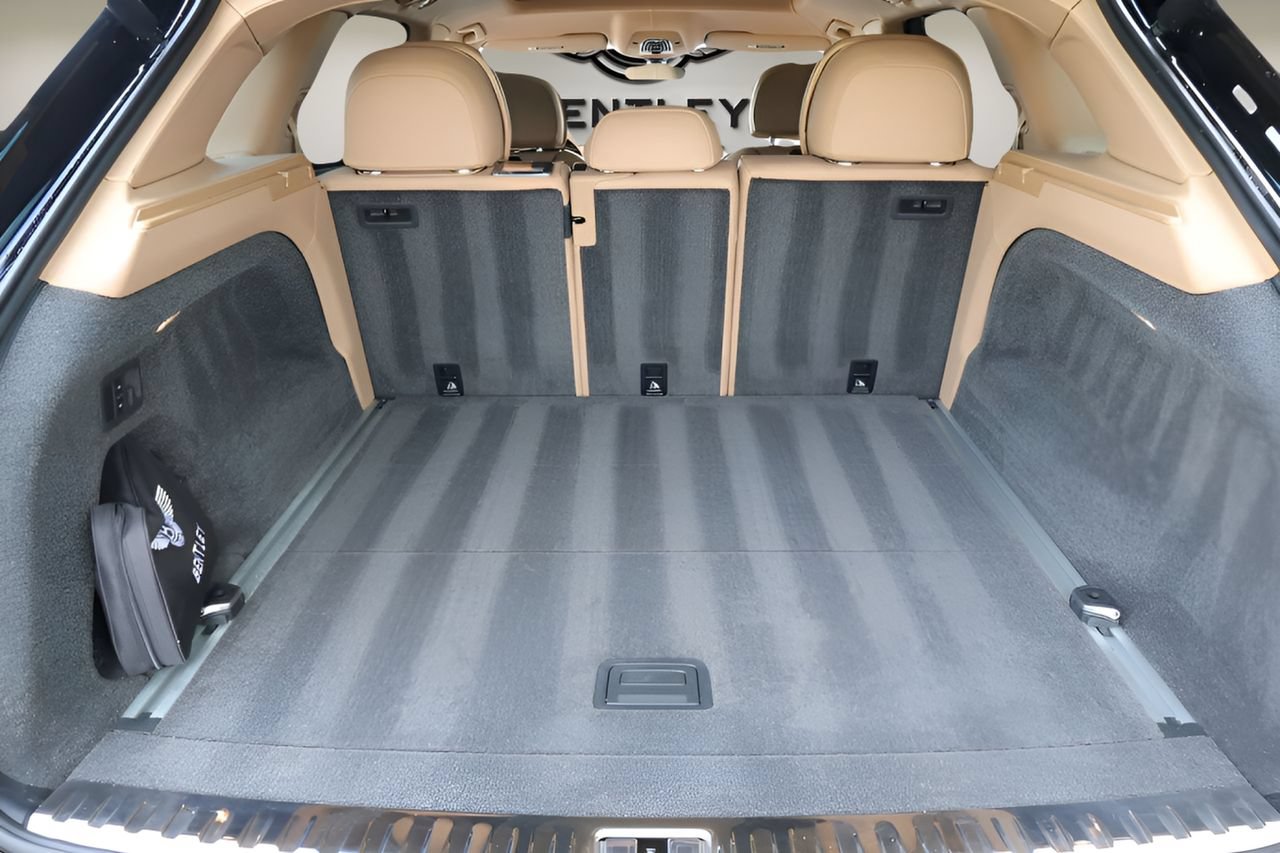Certified 2024 Bentley Bentayga Extended Wheelbase AWD/4WD image 20