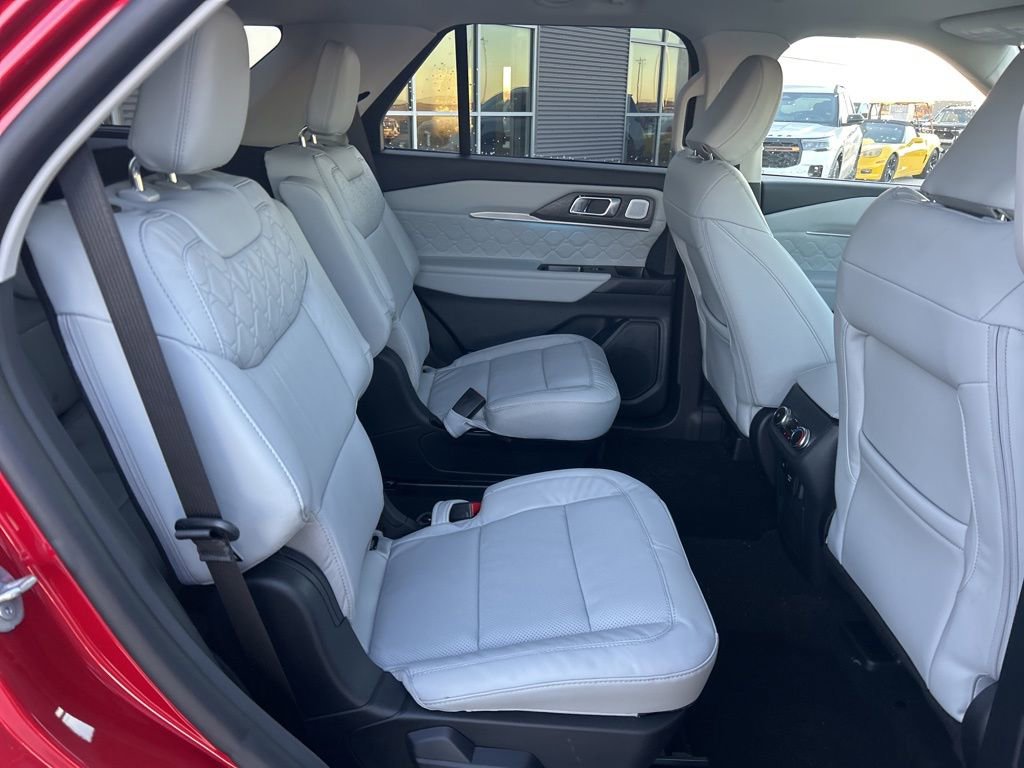 New 2026 Ford Explorer Platinum w/ LUX Leather Package image 14