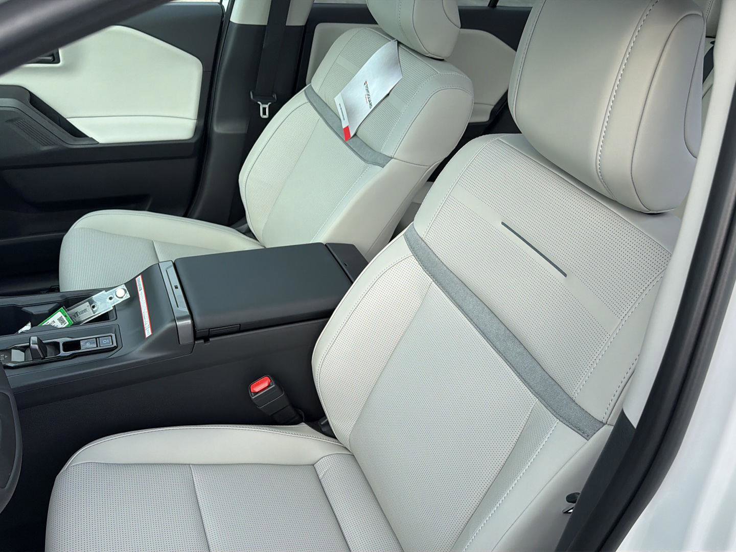 New 2026 Toyota RAV4 Limited AWD/4WD image 30