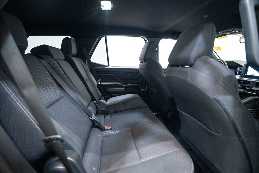 Certified 2025 Toyota 4Runner SR5 image 32