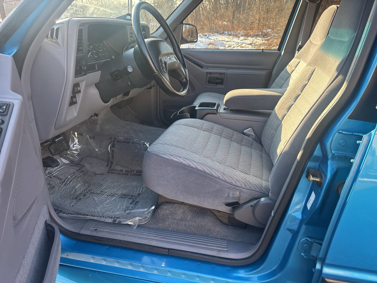 Used 1994 Ford Explorer XLT image 21