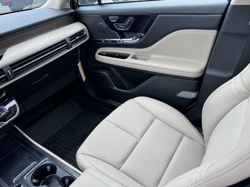 New 2025 Lincoln Corsair Grand Touring w/ Equipment Group 301A image 11