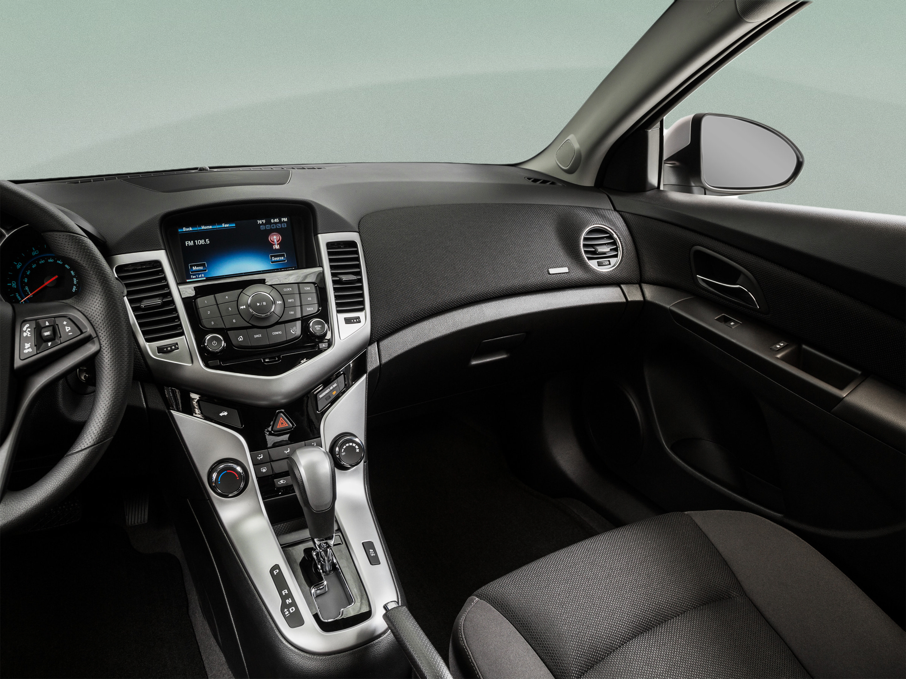 Used 2015 Chevrolet Cruze LT w/ Technology Package FWD image 42