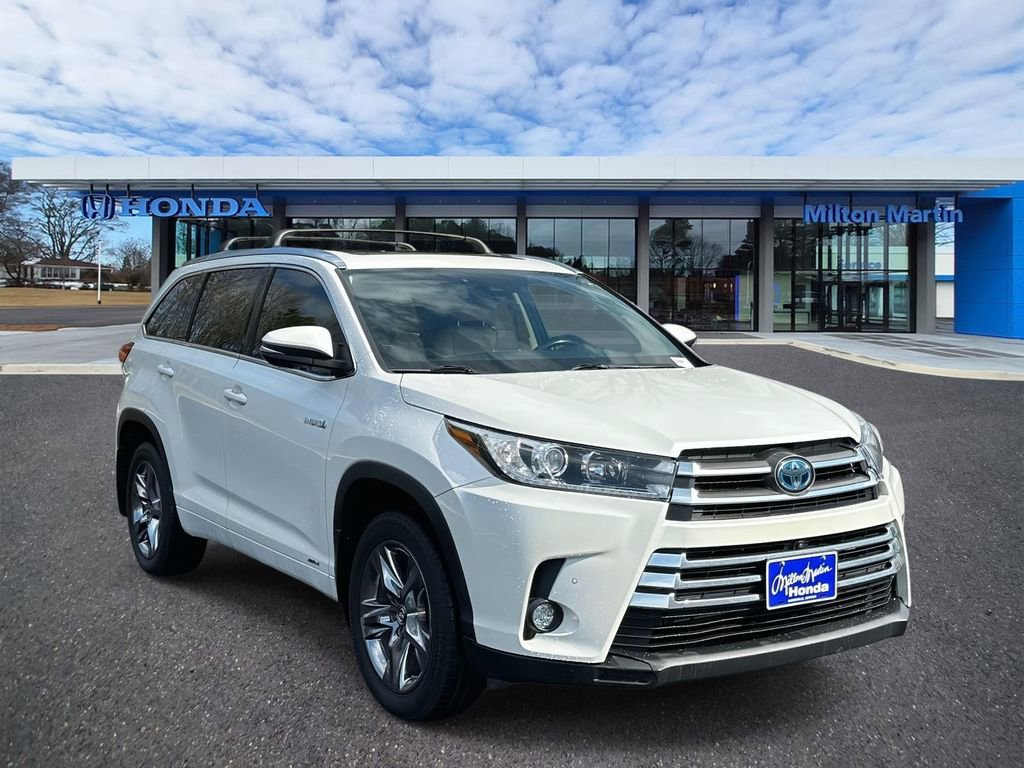 Used 2018 Toyota Highlander Limited Platinum
