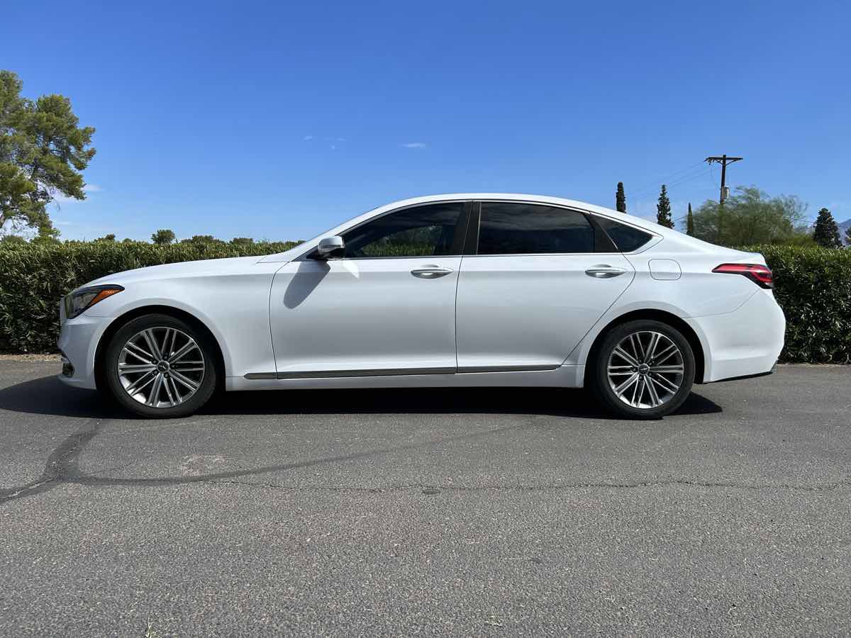Used 2018 Genesis G80 3.8 RWD image 2