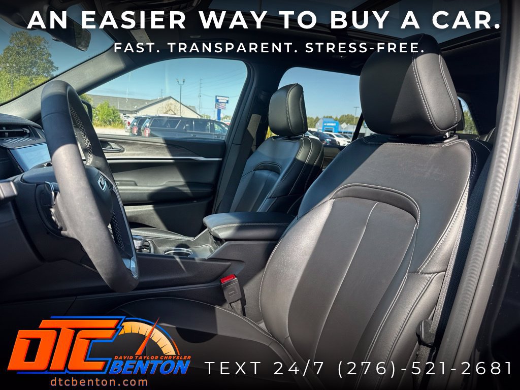 Used 2026 Jeep Grand Cherokee Limited w/ Limited Altitude Package AWD/4WD image 9