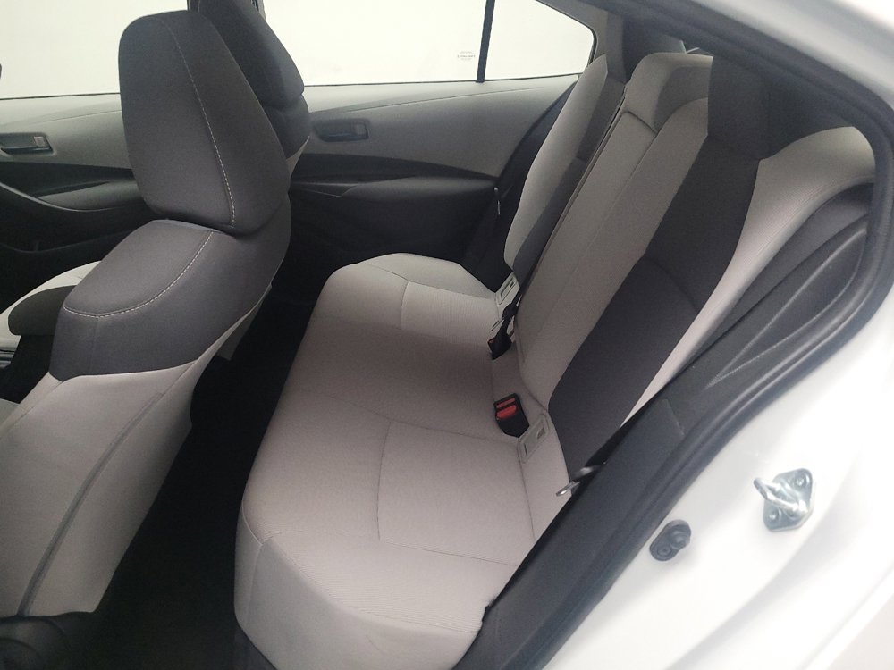 Used 2022 Toyota Corolla LE image 18