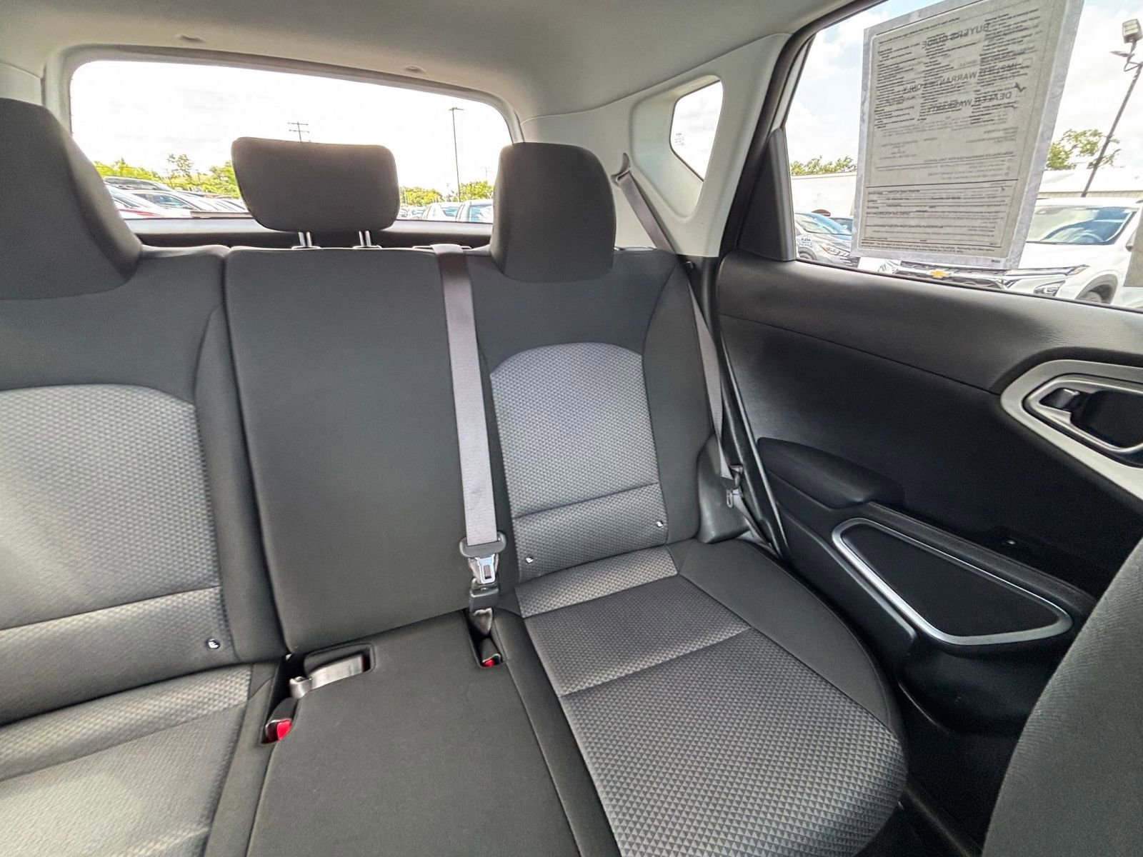 Used 2025 Kia Soul LX w/ LX Technology Package FWD image 35