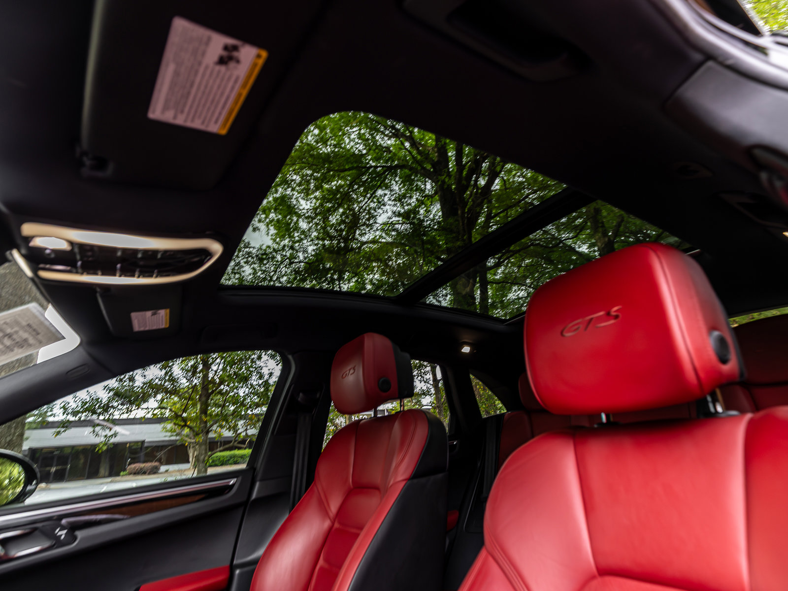 Used 2017 Porsche Macan GTS AWD/4WD image 12