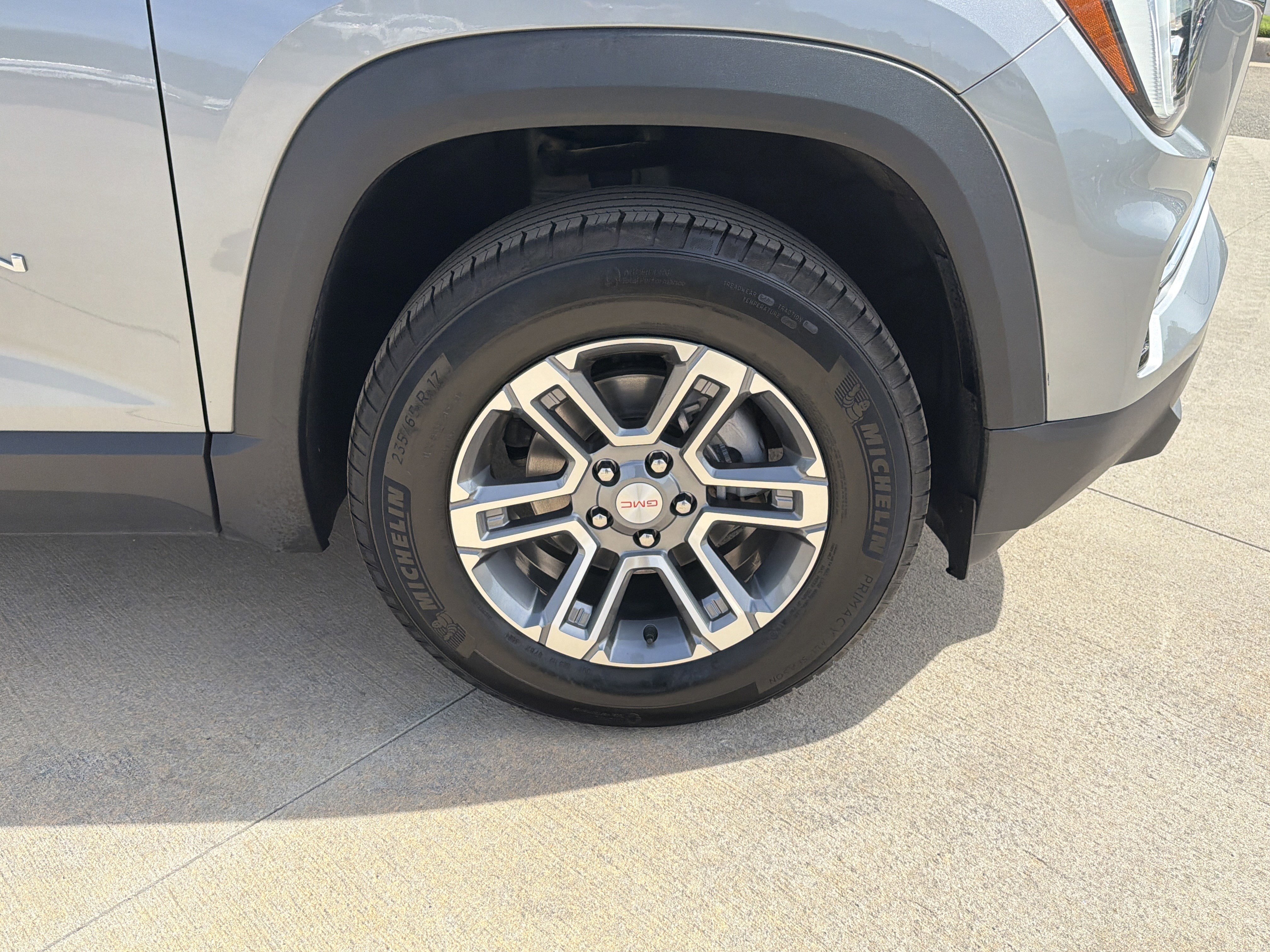 Used 2025 GMC Terrain Elevation AWD/4WD image 13