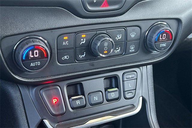 Used 2021 GMC Terrain SLE w/ Driver Convenience Package image 27