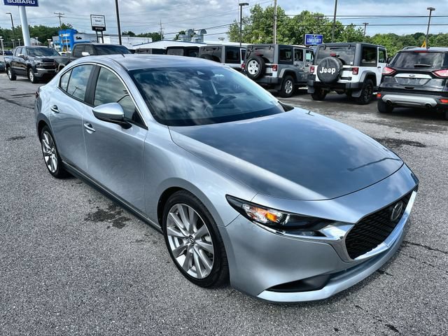 Used 2020 MAZDA MAZDA3 Sedan w/ Select Package FWD image 11