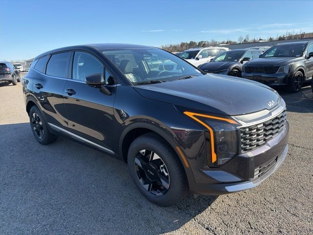 New 2026 Kia Sportage LX image 1