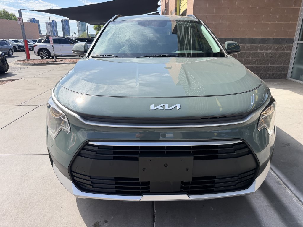 Used 2024 Kia Niro EX FWD image 10