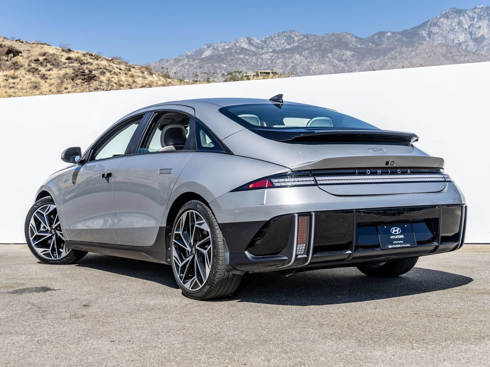 Used 2023 Hyundai Ioniq 6 SEL RWD image 8