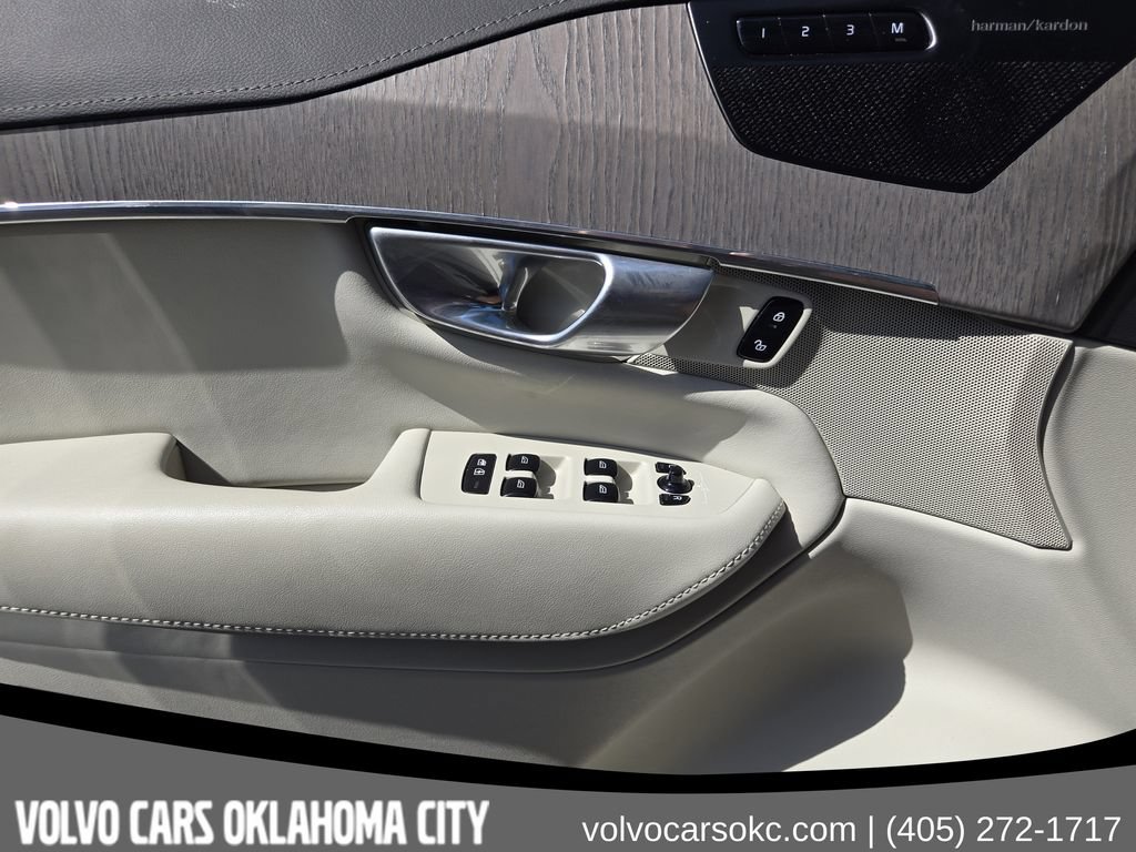 Certified 2023 Volvo XC90 B6 Ultimate w/ Protection Package Premier AWD/4WD image 25