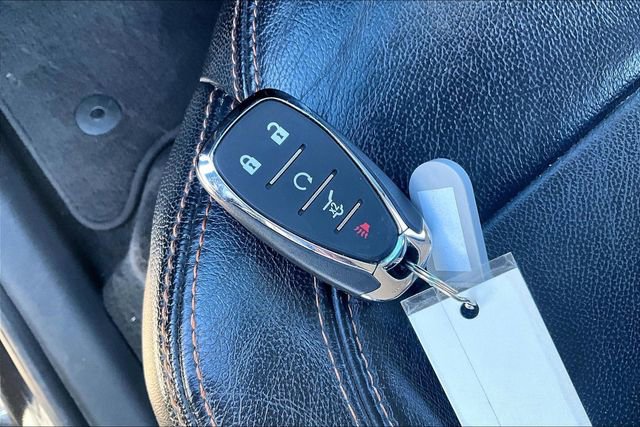 Used 2019 Chevrolet Traverse LT image 11