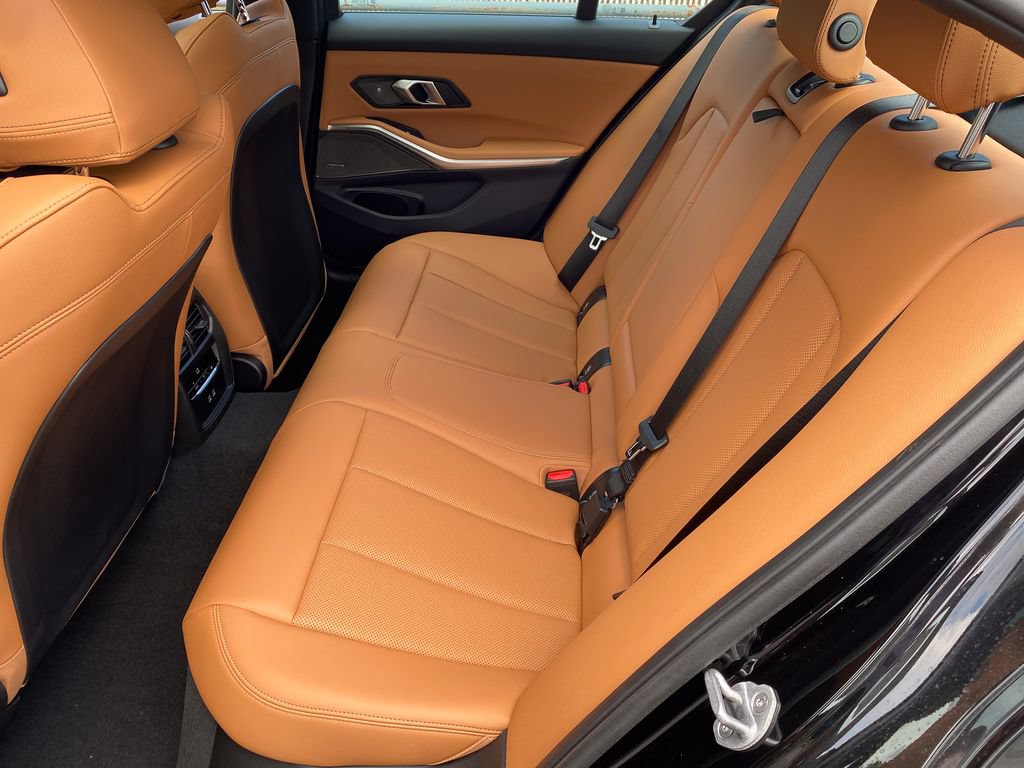 New 2026 BMW 330i xDrive Sedan w/ M Sport Package AWD/4WD image 30
