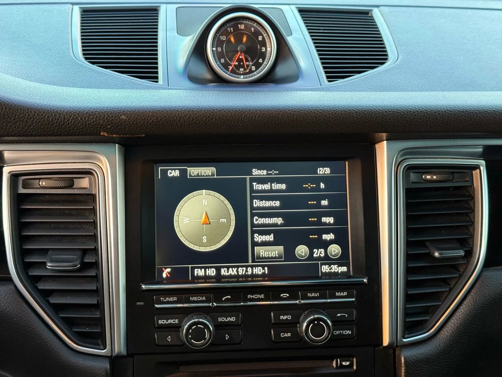 Used 2016 Porsche Macan S AWD/4WD image 23