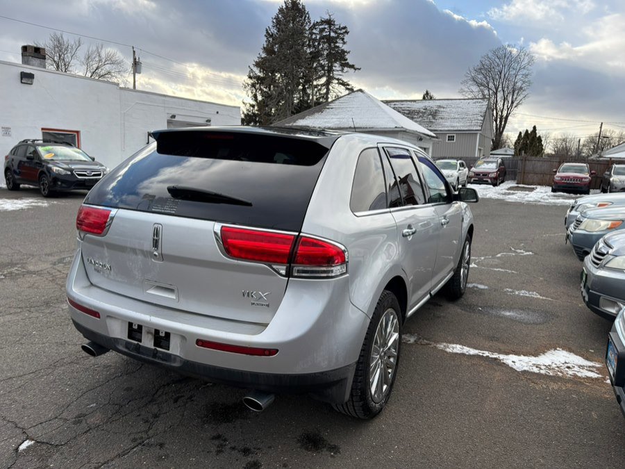 Used 2011 Lincoln MKX AWD w/ 102A Rapid Spec Order Code image 4